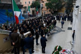 
			Gedenkveranstaltung: Italien: Hunderte zeigen Faschisten-Gruß – drastische Szenen