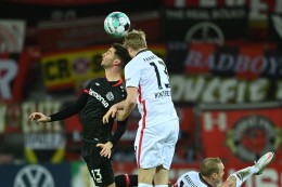 
			Spielbericht: Leverkusen schlägt Frankfurt 4:1 - Achtelfinale gegen Essen